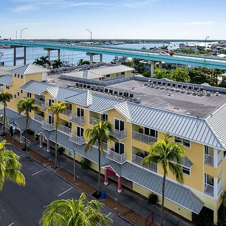 Harbour House At The Inn #308